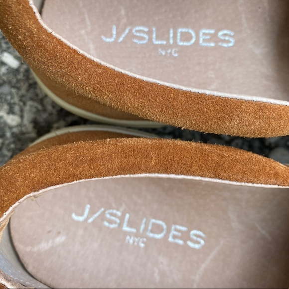 J/SLIDES camel suede perforated tassel platform loafers - Picture 4 of 11